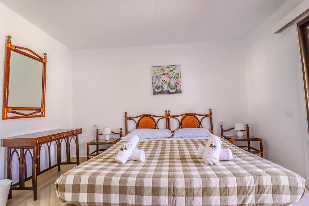 Rentaliday Garden Villa